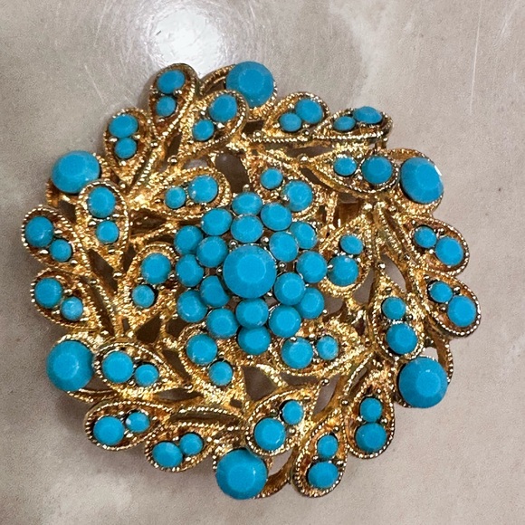 Gold and Turquoise Brooch - Picture 1 of 2